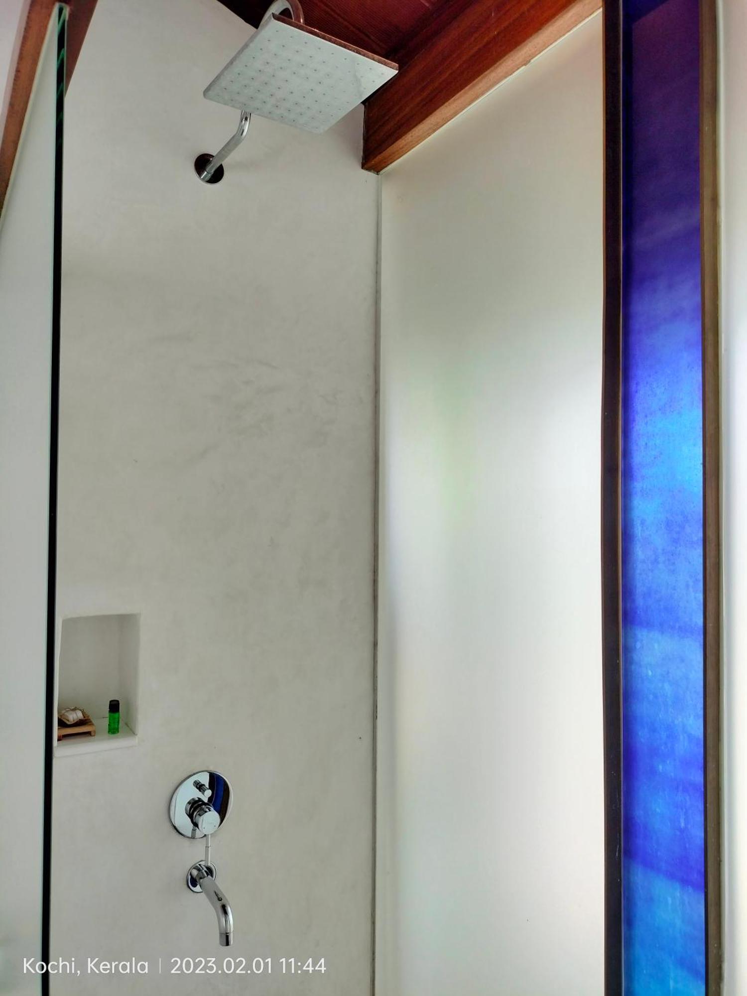 Baymaas Lake House Kochi Exterior photo