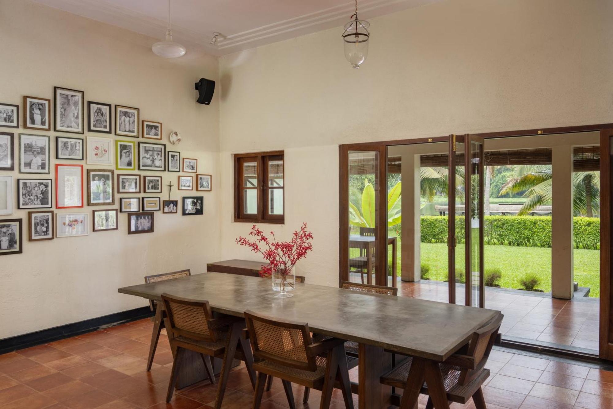Baymaas Lake House Kochi Exterior photo